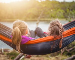 How much DNA do half siblings share?