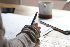 How do you write a medical school essay?