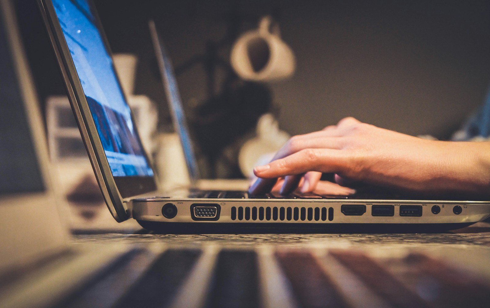 How to Find Long-Lost Relatives Online?